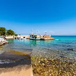 Caravan Near The Sea Camping Ugljan