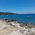 Camping Caravan Near The Sea Ugljan